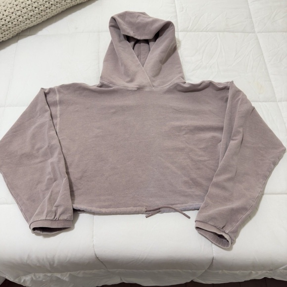 Aritzia The Group by Babaton Weekender Cinchable Pullover Cropped Hoodie Size S - Picture 7 of 14